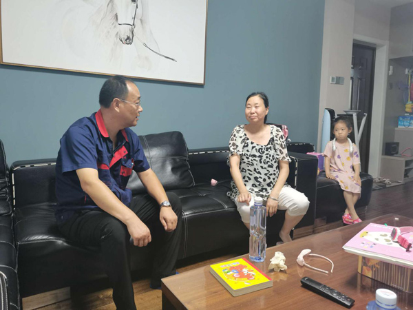 公司黨委開(kāi)展走訪慰問(wèn)